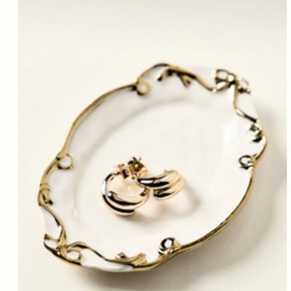 NWT Benedita Bow Trinket Dish